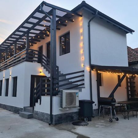 Urbanist Guest House Calimanesti Exterior foto