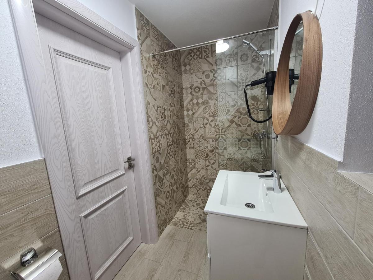 Urbanist Guest House Calimanesti Exterior foto