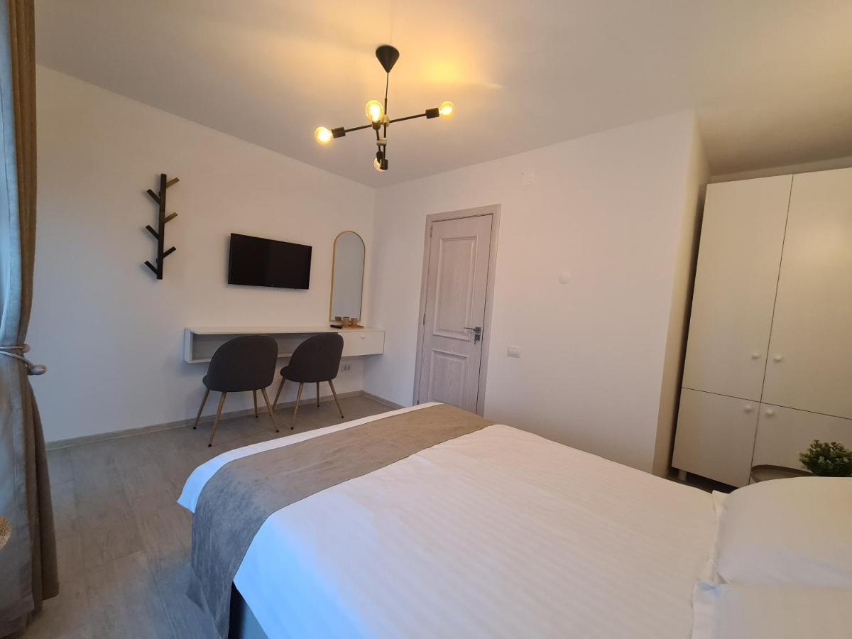 Urbanist Guest House Calimanesti Exterior foto