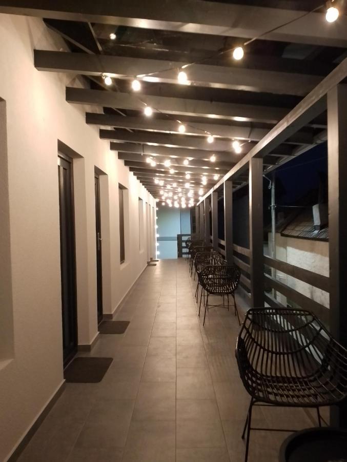 Urbanist Guest House Calimanesti Exterior foto